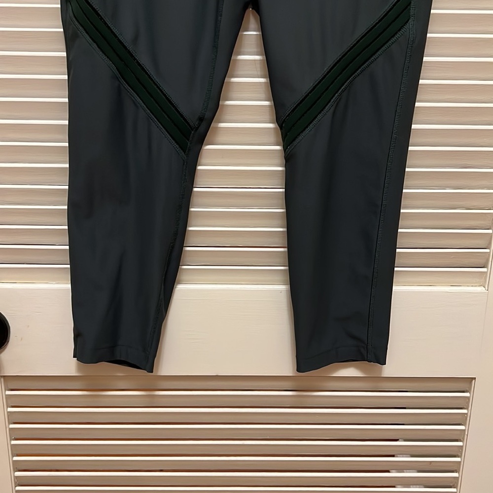Avia Athletic Leggings / Joggers / Exercise / Running Pants in Green, Size Large - Picture 7 of 15